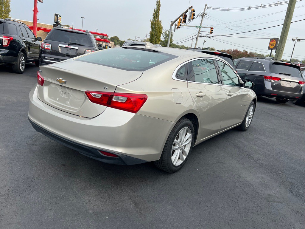 2016 Chevrolet Malibu Image 17