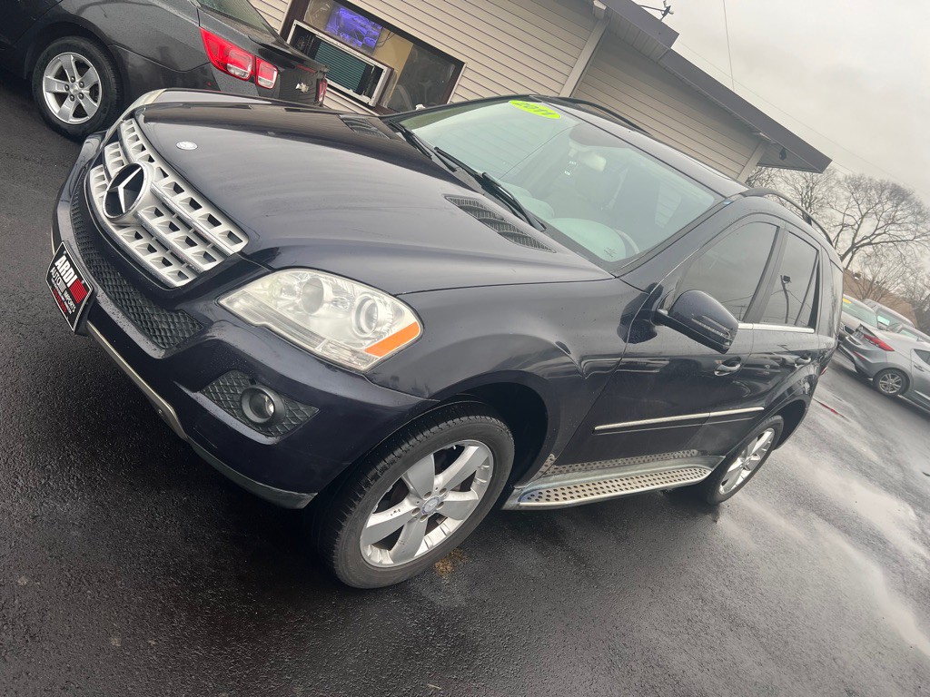 2011 Mercedes-Benz M-Class Image 19