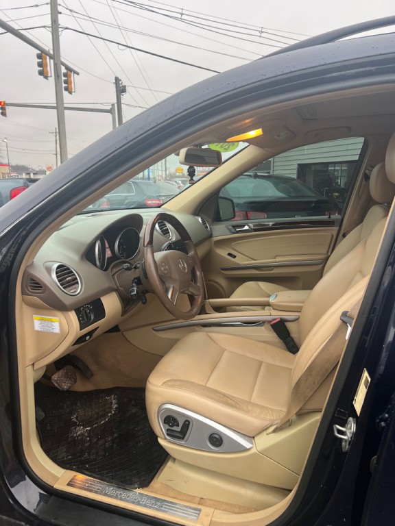 2011 Mercedes-Benz M-Class Image 20