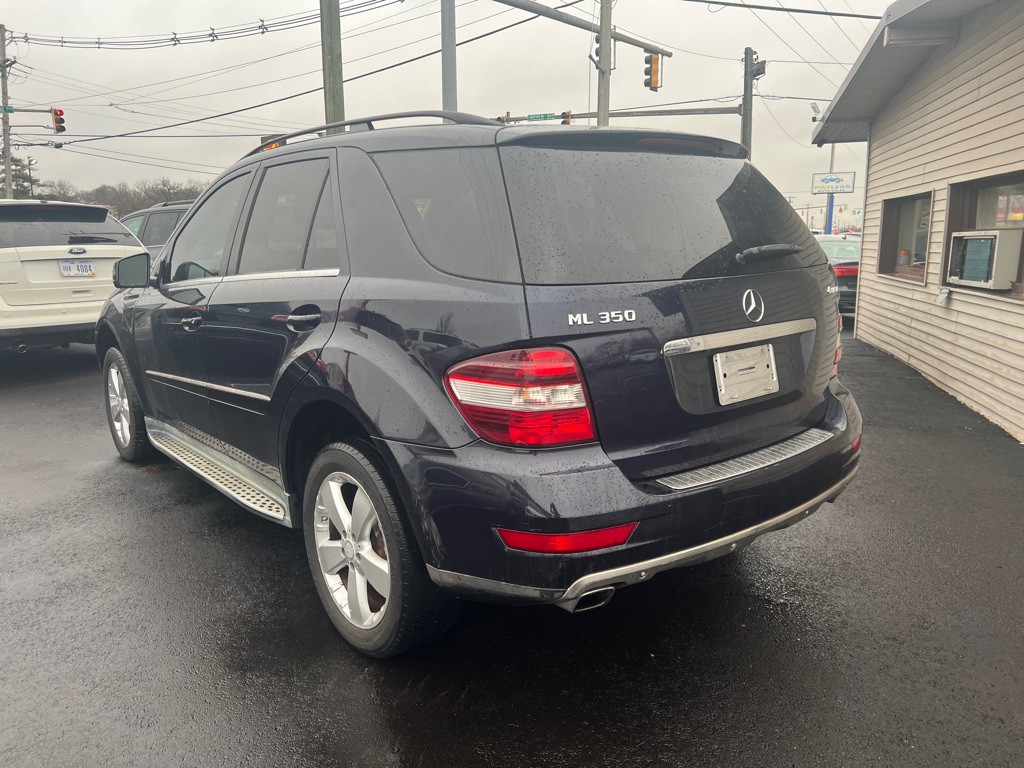 2011 Mercedes-Benz M-Class Image 30