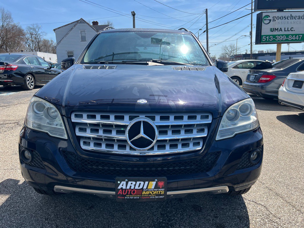 2011 Mercedes-Benz M-Class Image 2