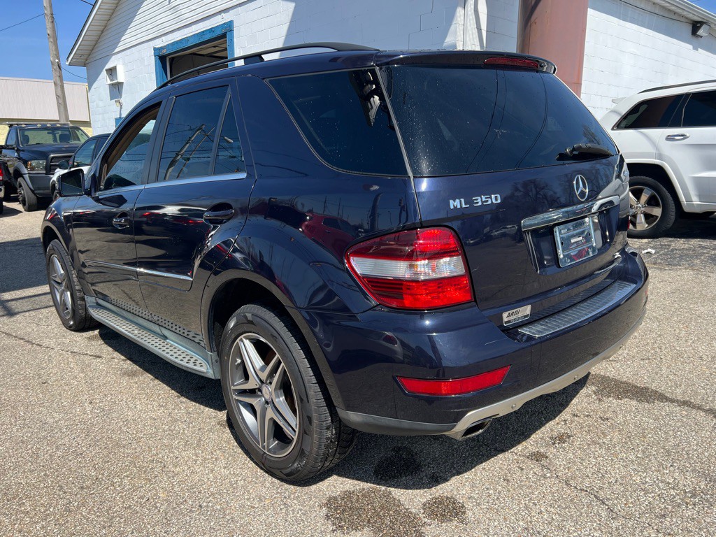 2011 Mercedes-Benz M-Class Image 14