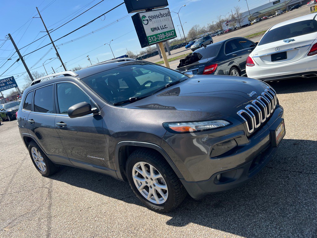 2017 Jeep Cherokee Image 3