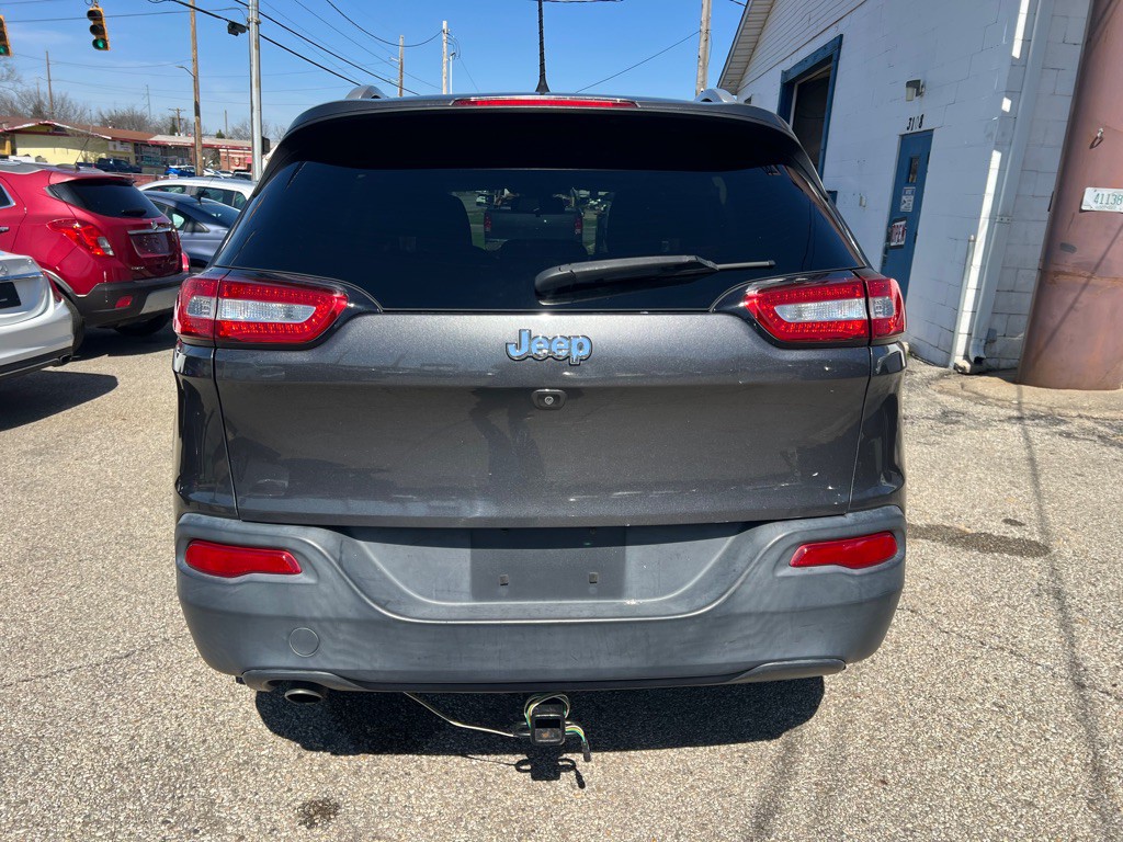 2017 Jeep Cherokee Image 18