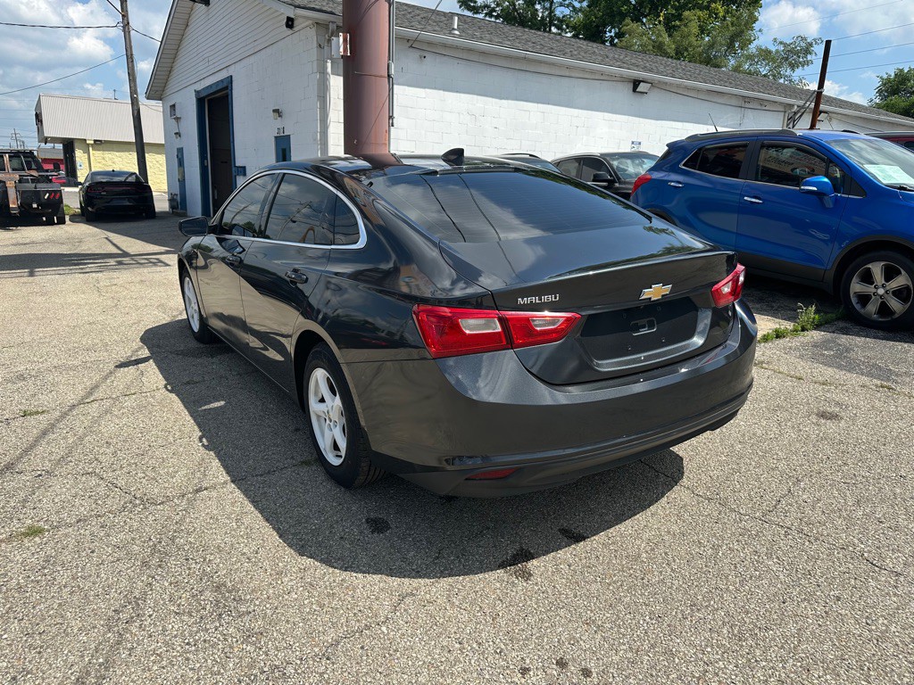 2017 Chevrolet Malibu Image 7