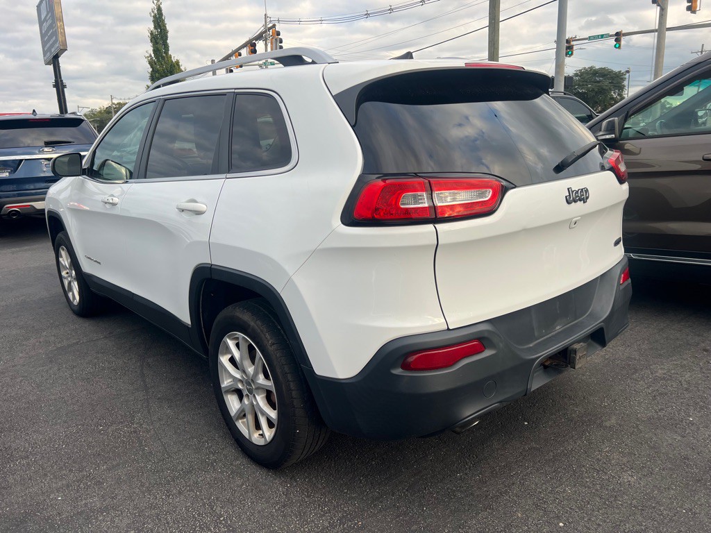 2017 Jeep Cherokee Image 14