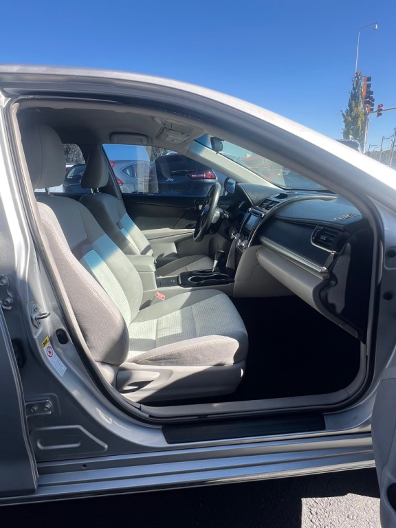 2013 Toyota Camry Image 13
