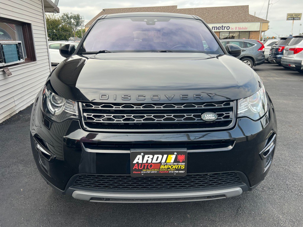 2019 Land Rover Discovery Sport Image 1