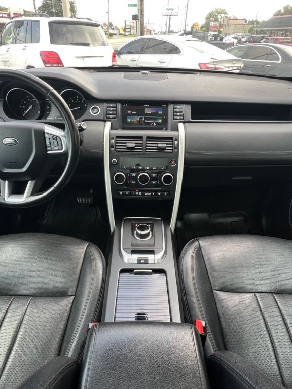 2019 Land Rover Discovery Sport Image 14