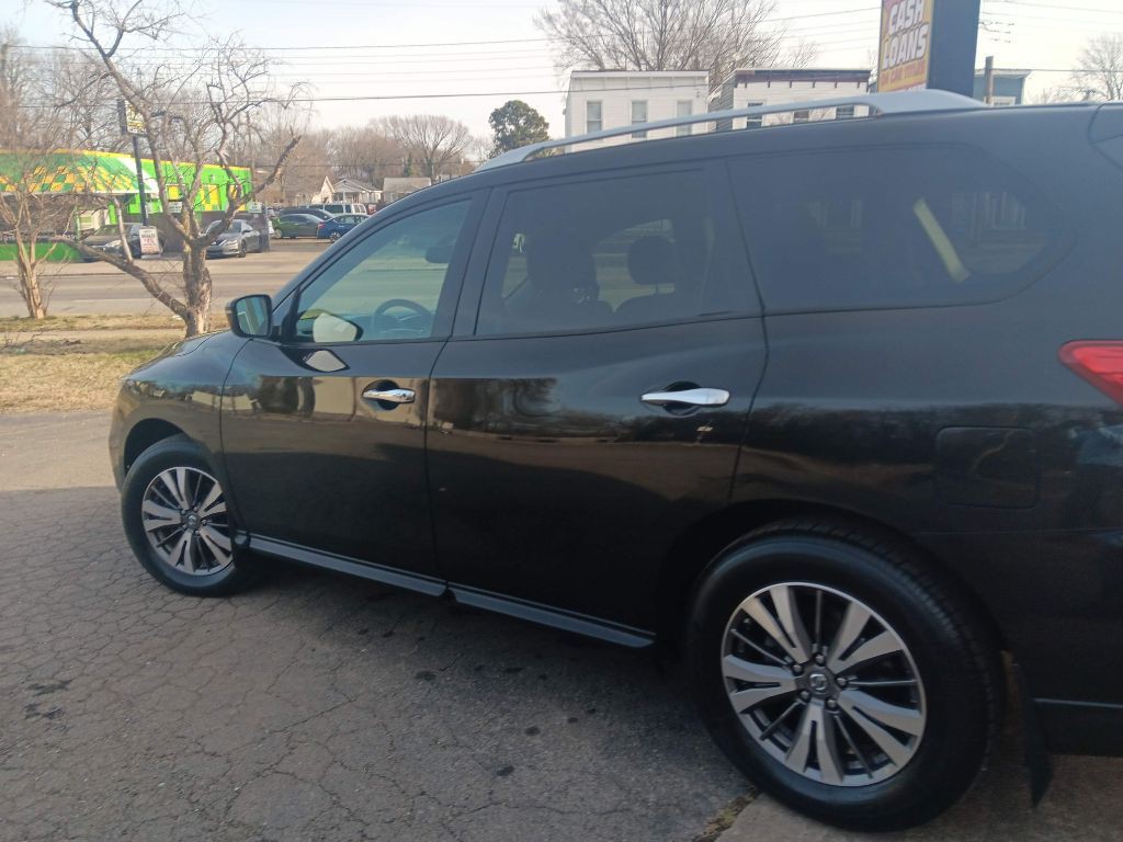 2017 Nissan Pathfinder Image 5