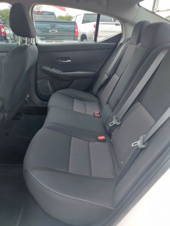 2022 Nissan Sentra Image 10