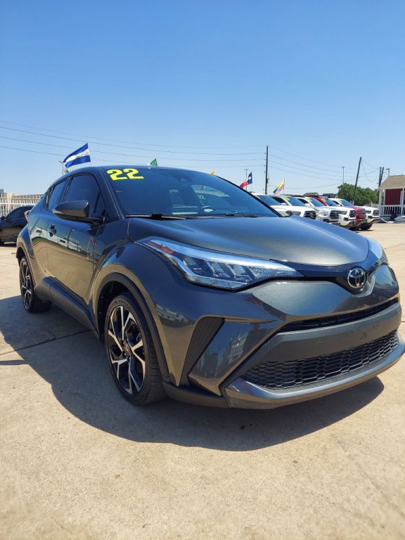 2022 Toyota C-HR Image 3