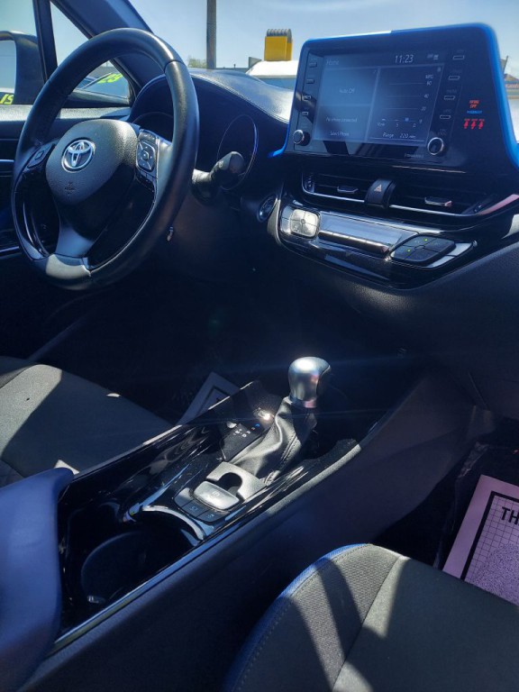 2022 Toyota C-HR Image 13
