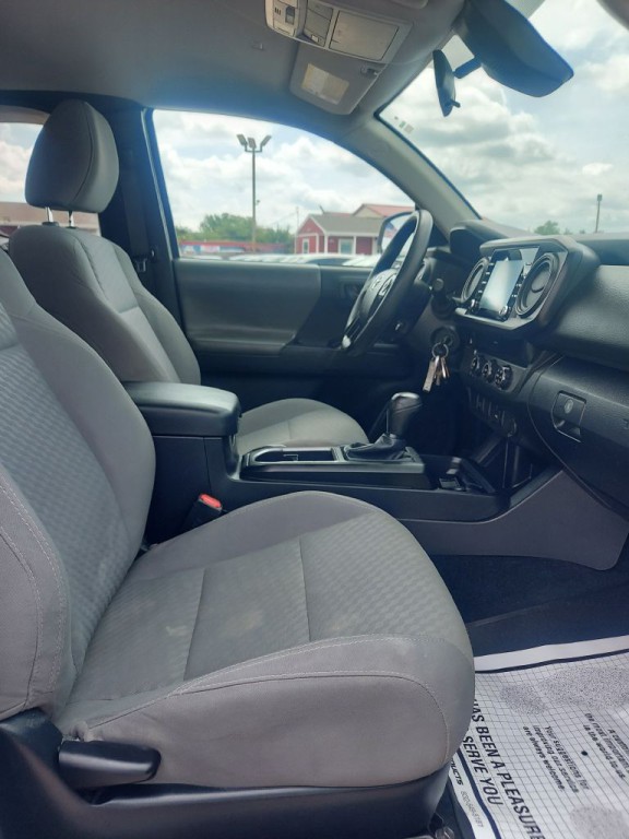 2022 Toyota Tacoma Image 11