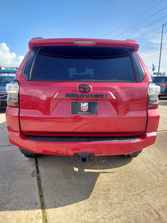 2022 Toyota 4Runner Image 6