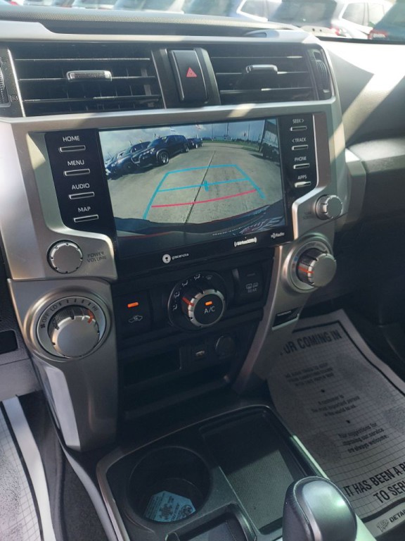 2022 Toyota 4Runner Image 15