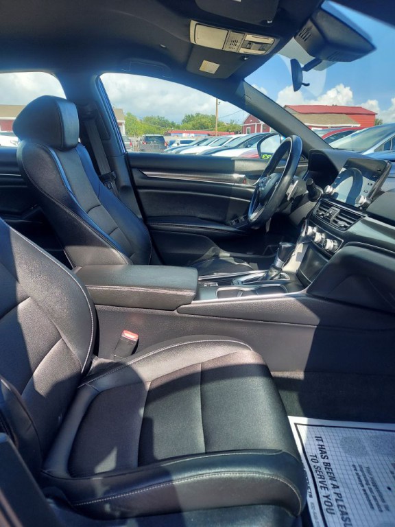 2020 Honda Accord Image 11