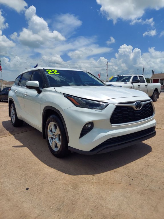 2022 Toyota Highlander Image 3