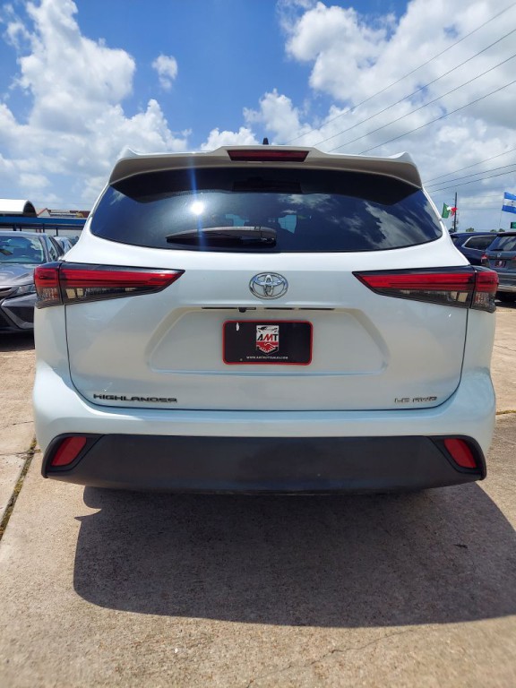 2022 Toyota Highlander Image 6