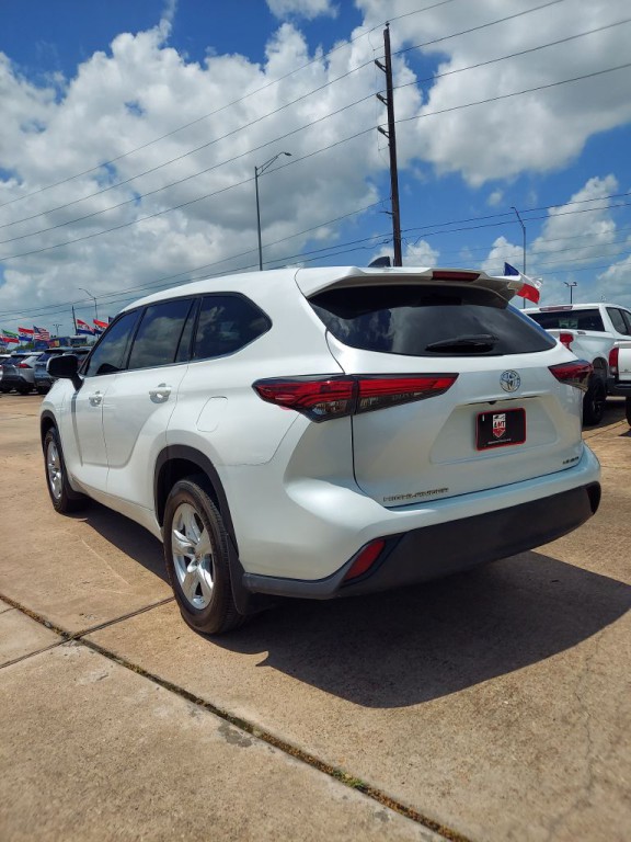 2022 Toyota Highlander Image 7