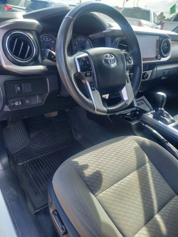 2021 Toyota Tacoma Image 16