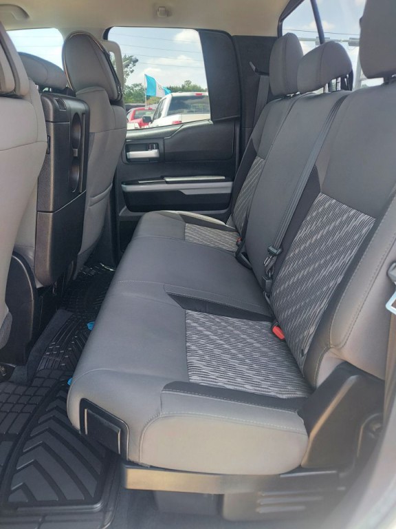 2020 Toyota Tundra Image 10