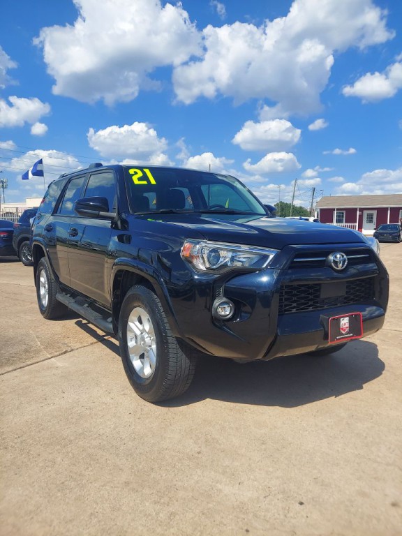 2021 Toyota 4Runner Image 3