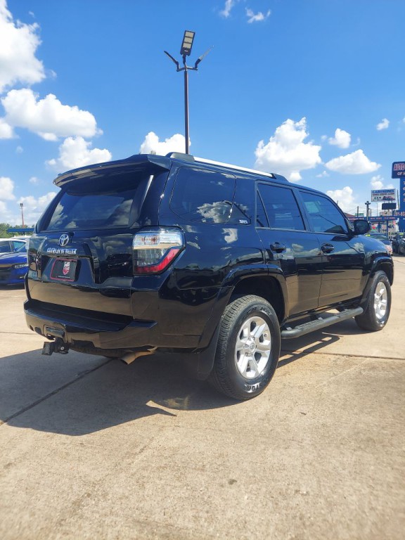 2021 Toyota 4Runner Image 5