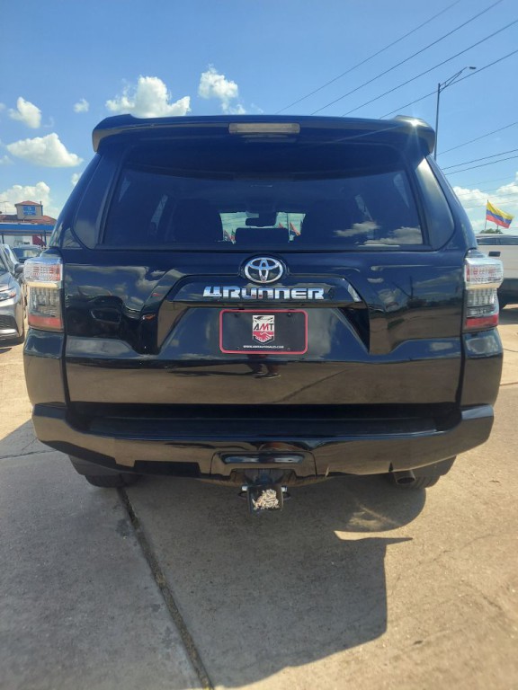 2021 Toyota 4Runner Image 6