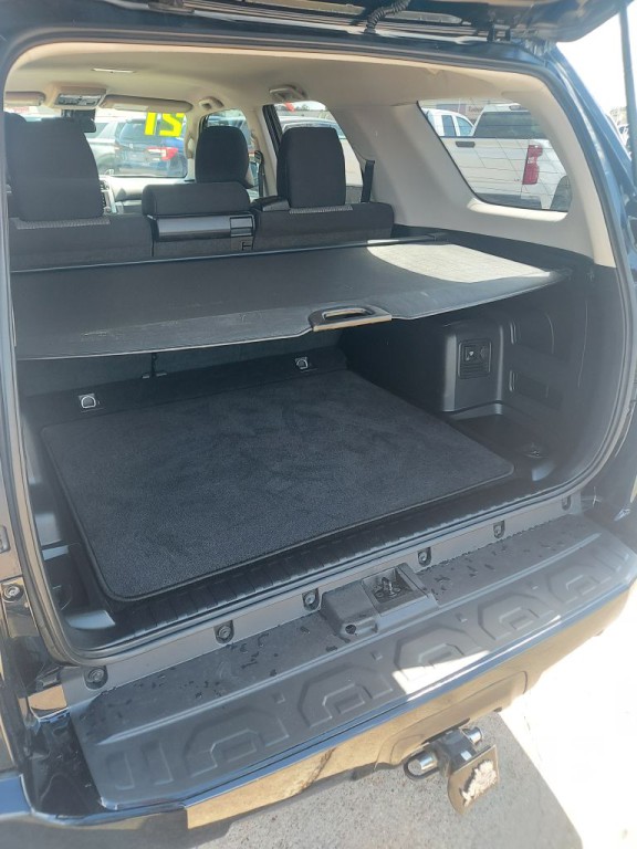 2021 Toyota 4Runner Image 18