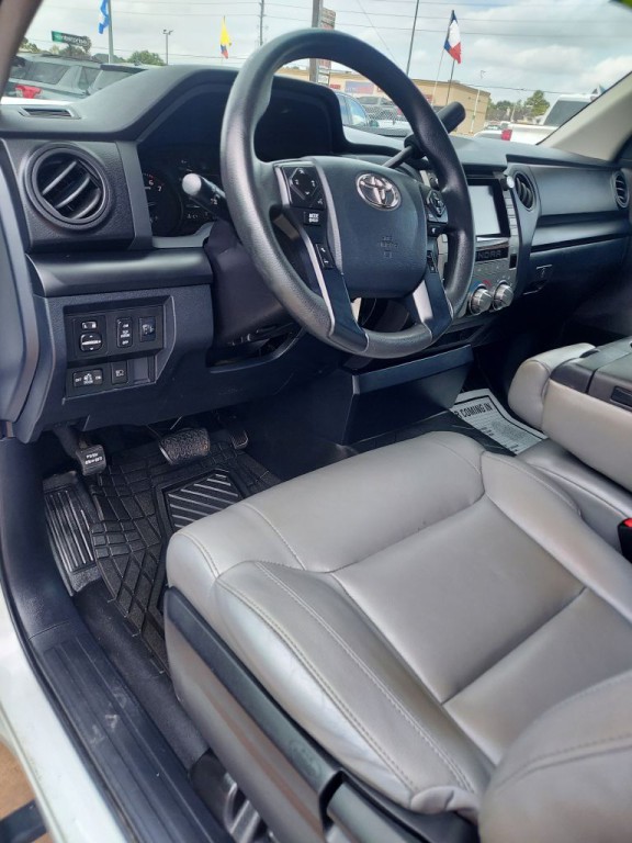 2020 Toyota Tundra Image 16