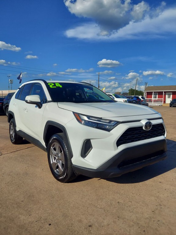 2024 Toyota Rav4 Image 3
