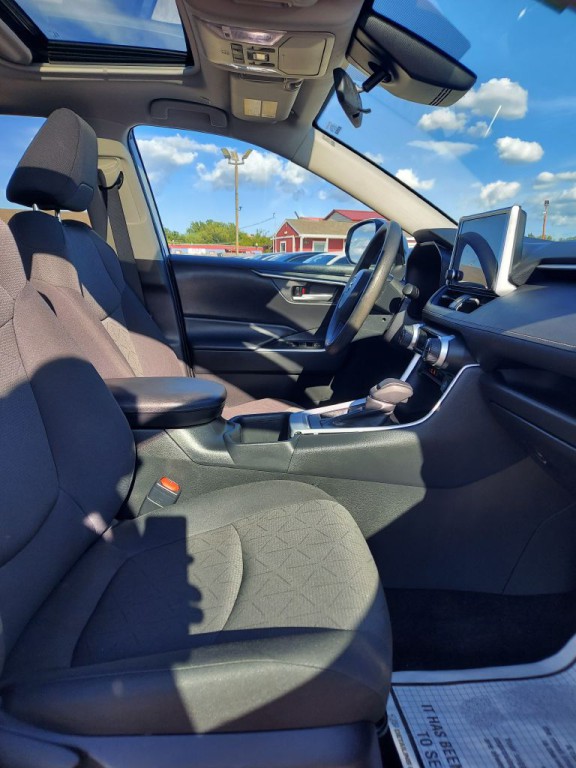 2024 Toyota Rav4 Image 11