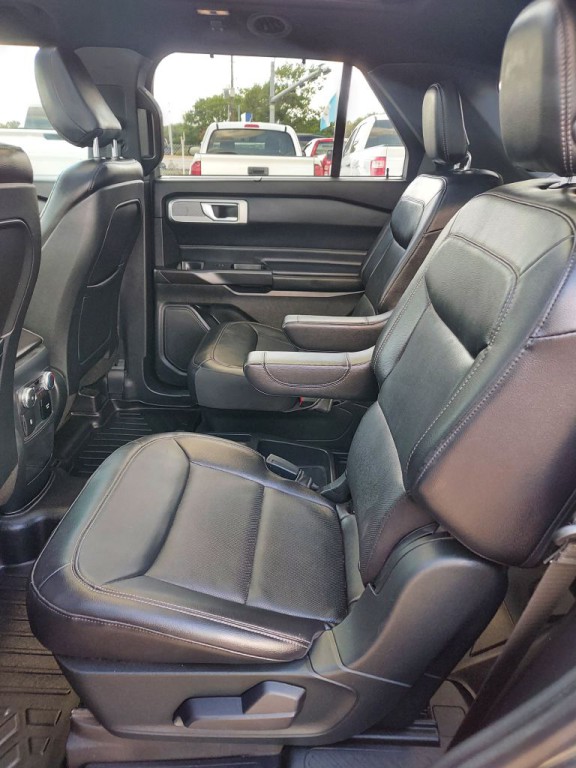 2020 Ford Explorer Image 10