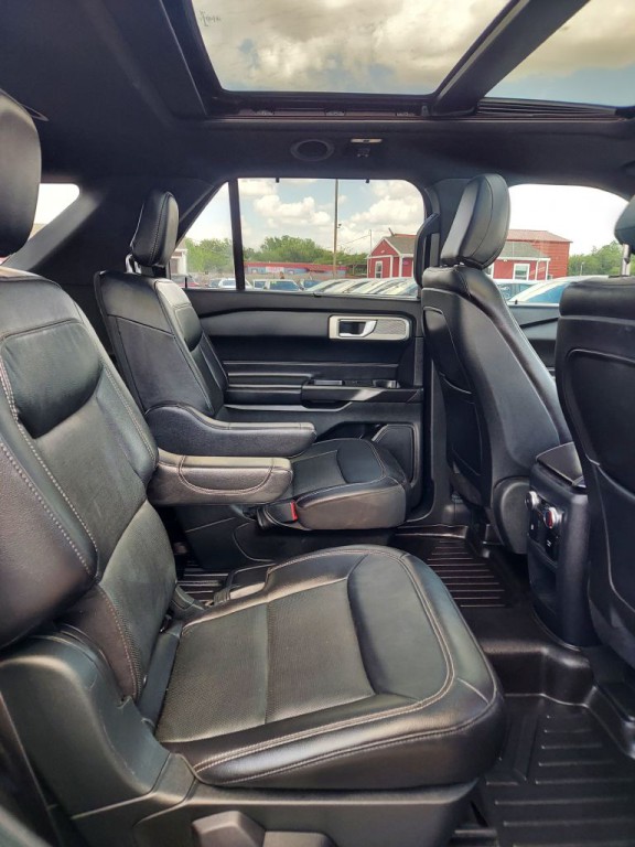 2020 Ford Explorer Image 13