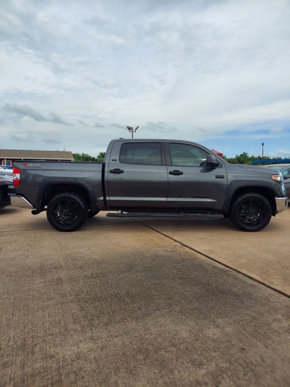 2020 Toyota Tundra Image 4