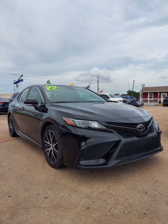 2022 Toyota Camry Image 3