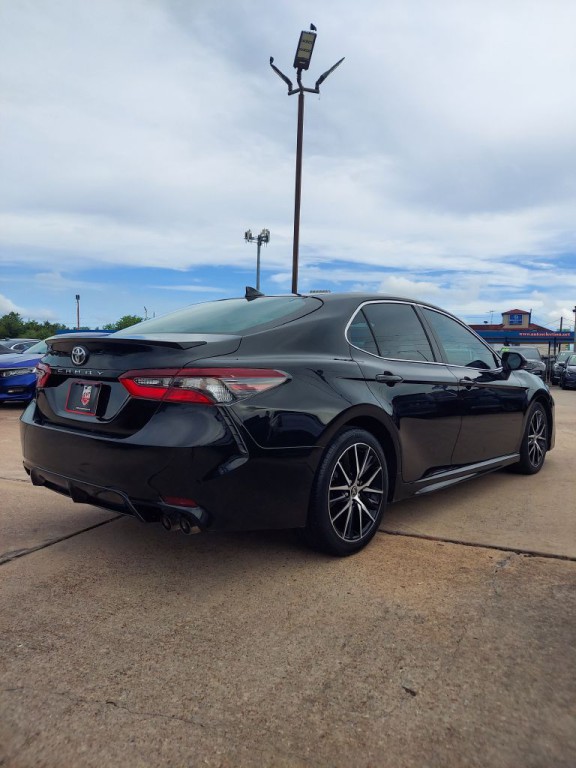 2022 Toyota Camry Image 5