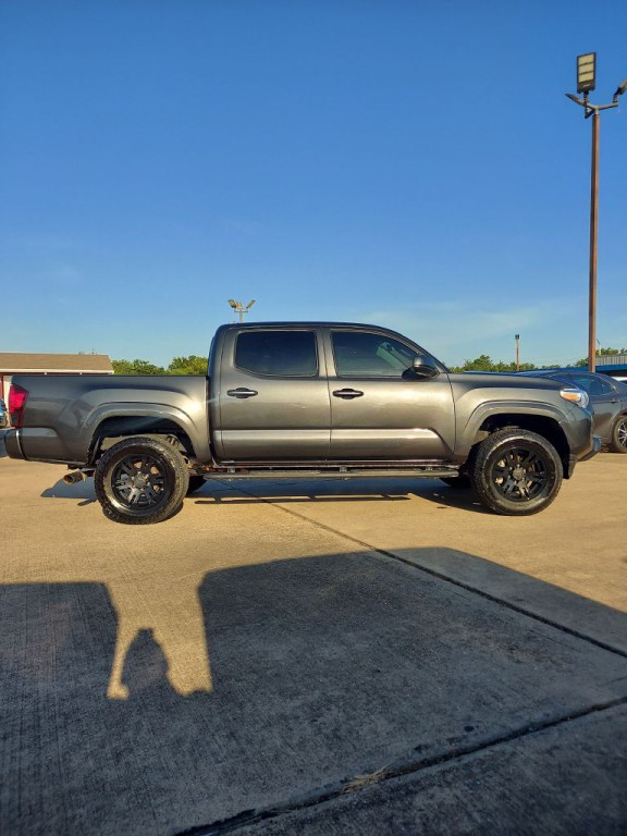 2021 Toyota Tacoma Image 4