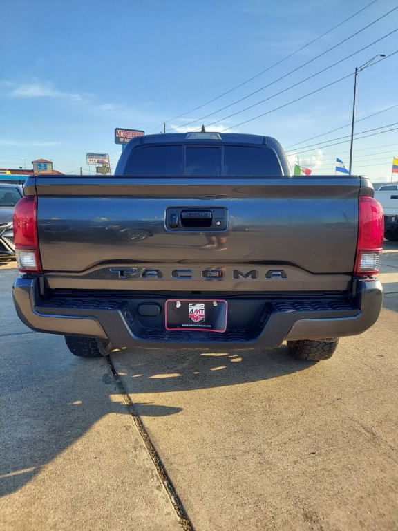 2021 Toyota Tacoma Image 6