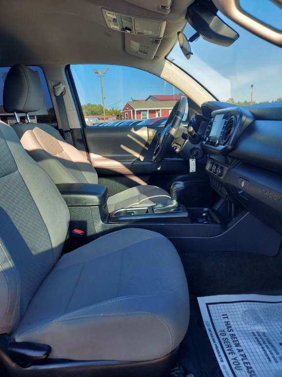 2021 Toyota Tacoma Image 11