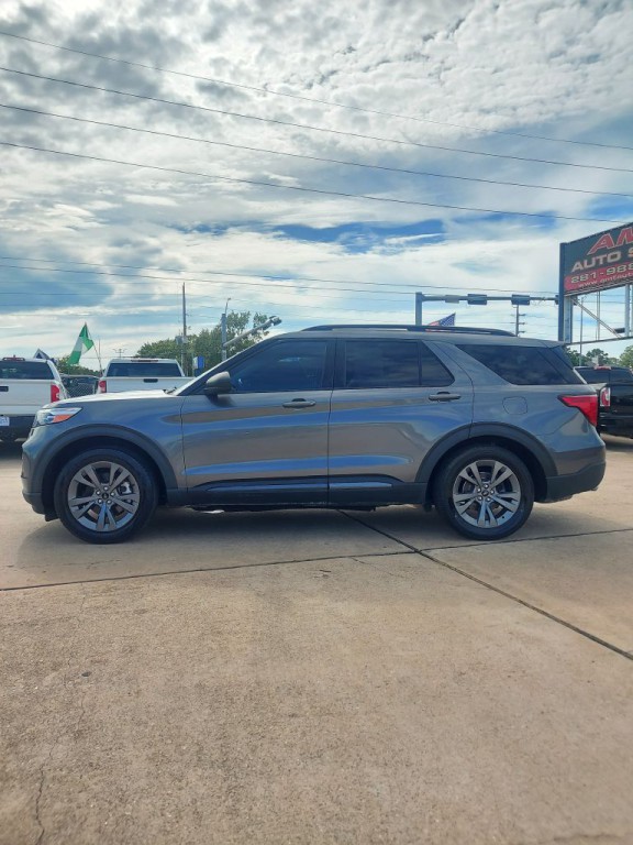 2021 Ford Explorer Image 8