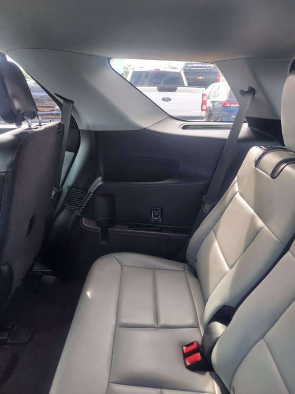 2021 Ford Explorer Image 11