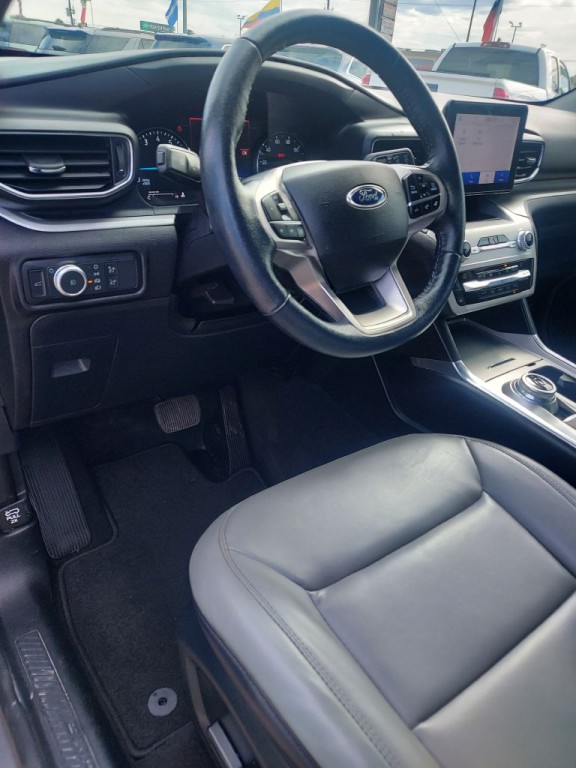 2021 Ford Explorer Image 18