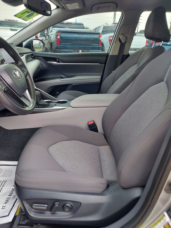 2023 Toyota Camry Image 9