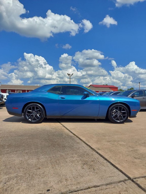 2022 Dodge Challenger Image 4