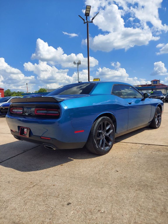 2022 Dodge Challenger Image 5