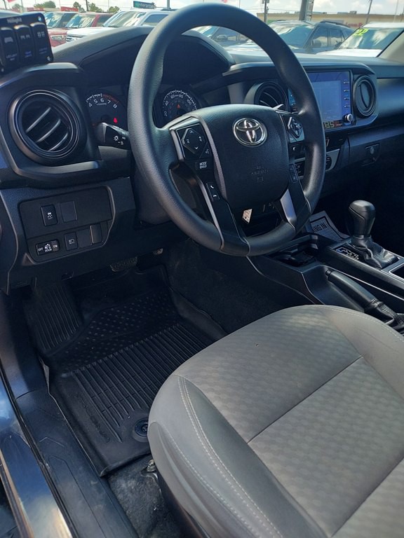 2021 Toyota Tacoma Image 17