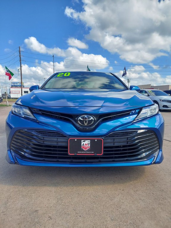 2020 Toyota Camry Image 2