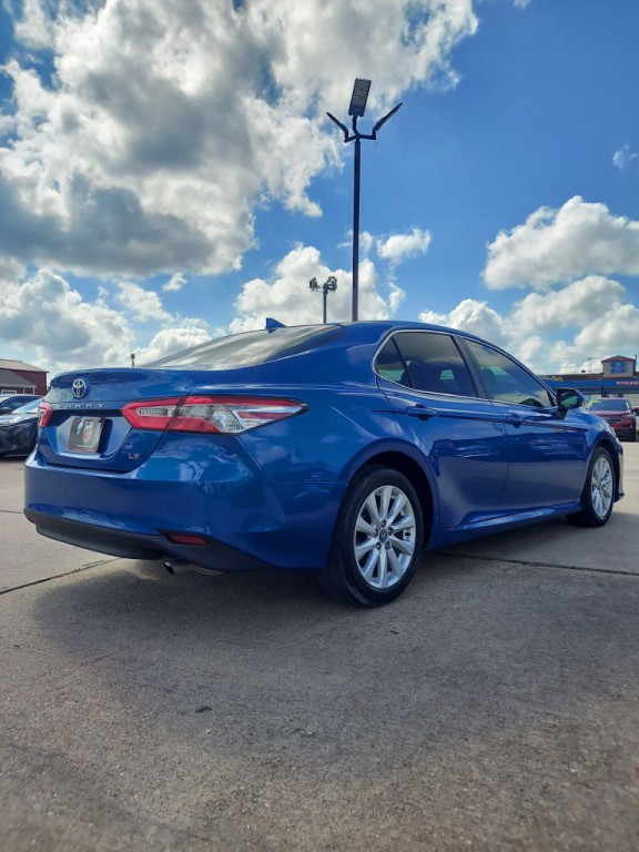 2020 Toyota Camry Image 5